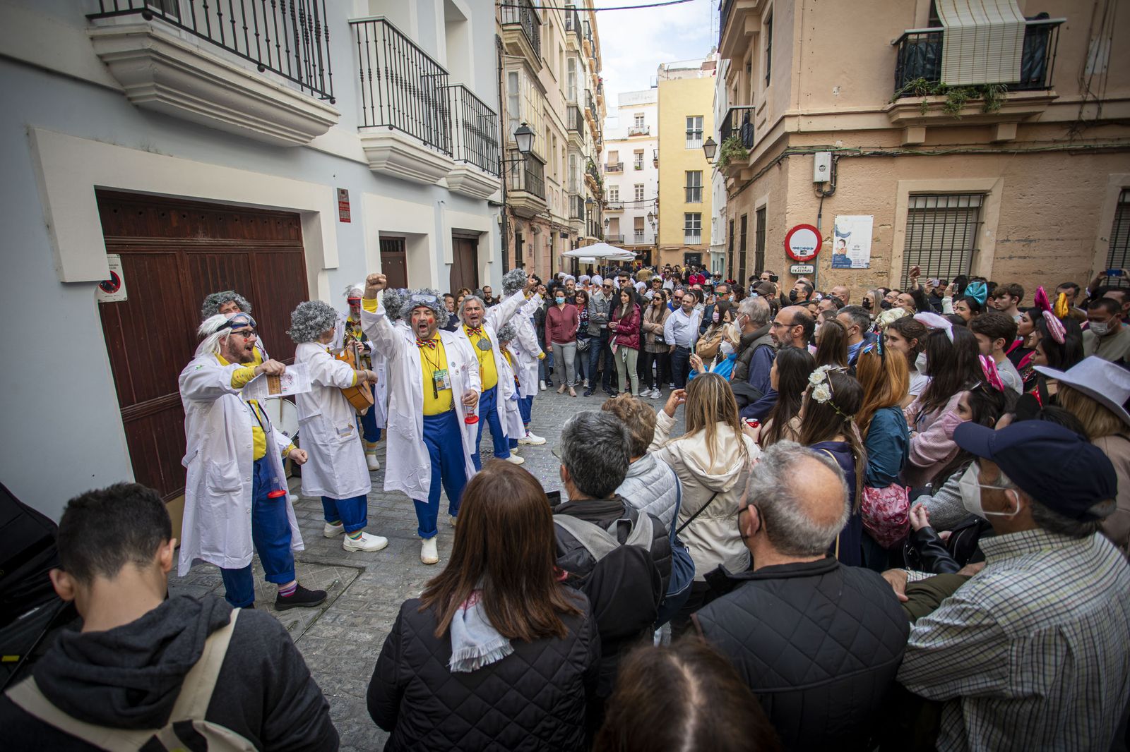 Imágenes del domingo de Carnaval ilegal en Cádiz