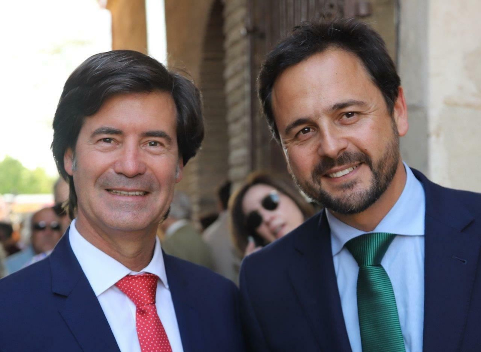 Miguel Rus , Presidente de la Confederación de Empresarios de Sevilla y Javier Loscertales, delegado de empleo de la Junta.