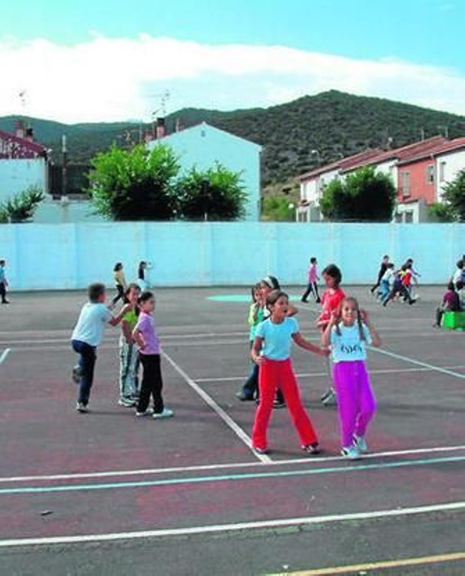 La enseñanza rural sobrevive a la crisis