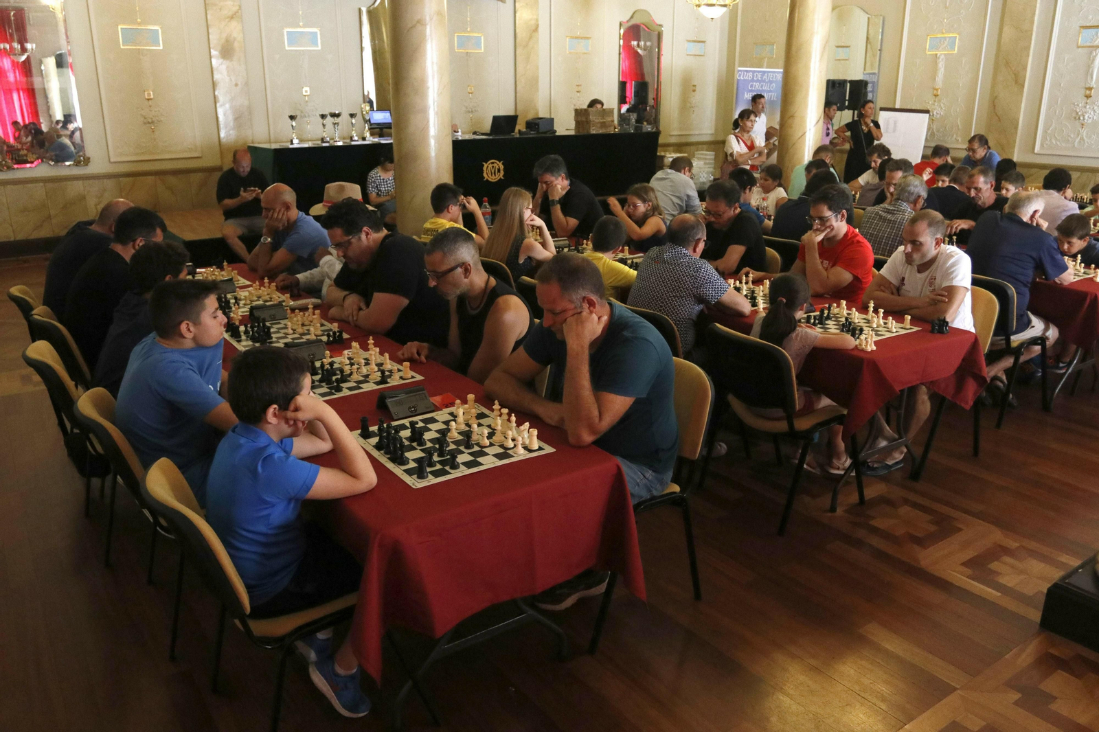 Fotogalería del Open de Feria de Ajedrez en el Círculo Mercantil