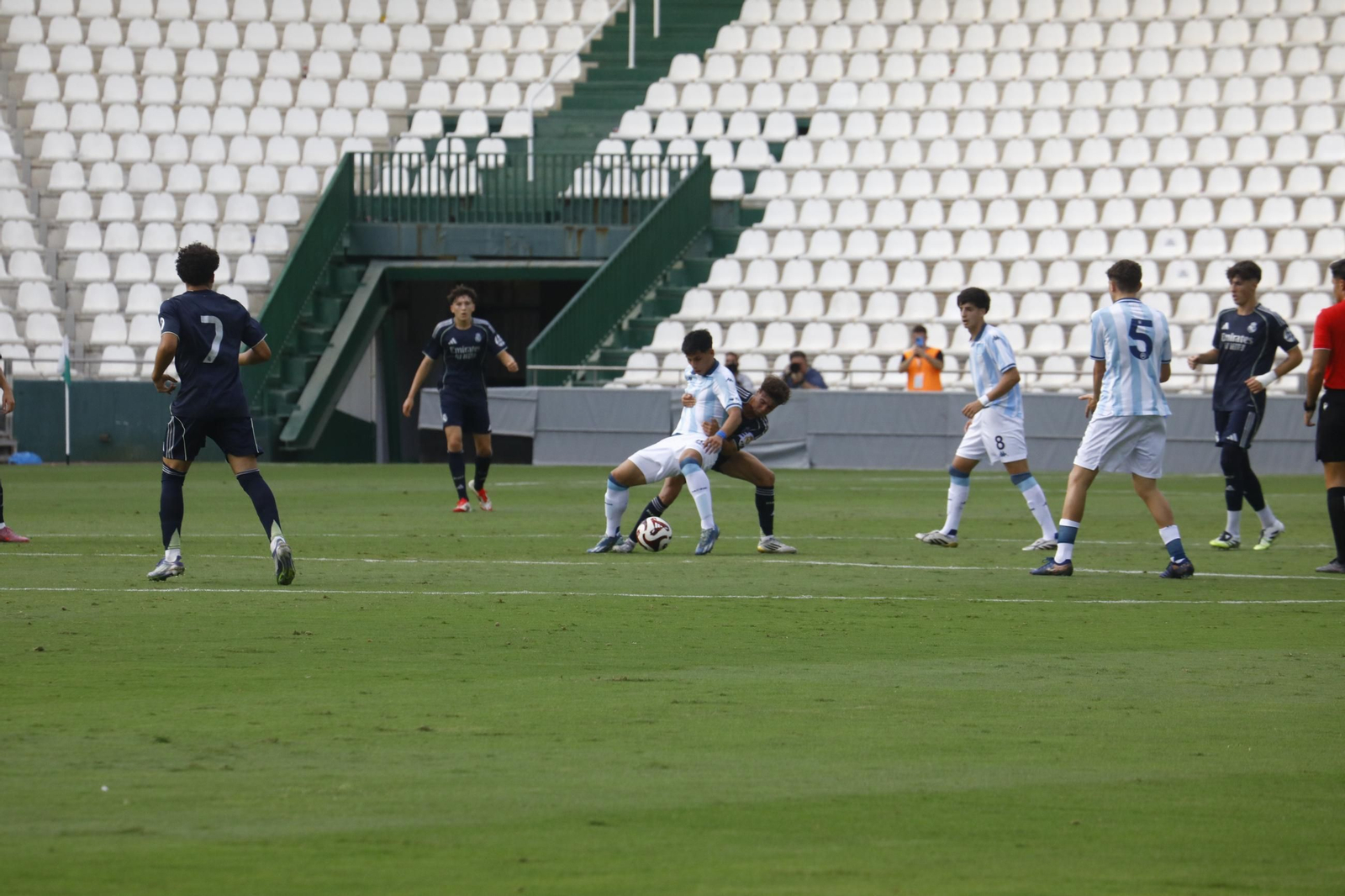 Las mejores fotos del Racing Club - Real Madrid del Mundial de Clubes juvenil en El Arcángel