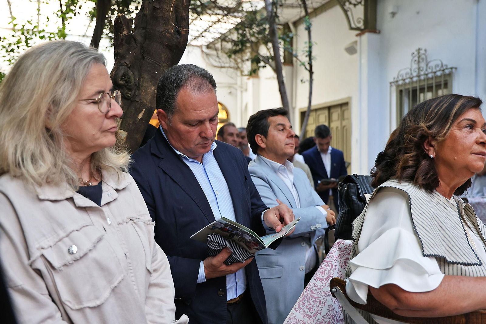 Imágenes de la presentación de la Guía del Rocío 2024 de Huelva Información