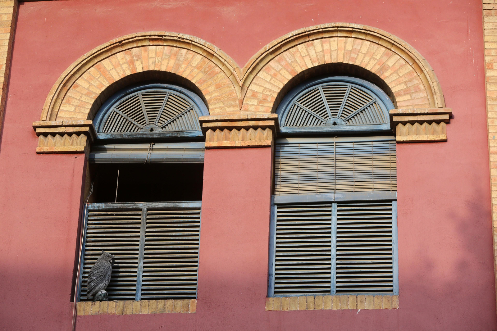 Ambiente en la Plaza de Toros de la Merced