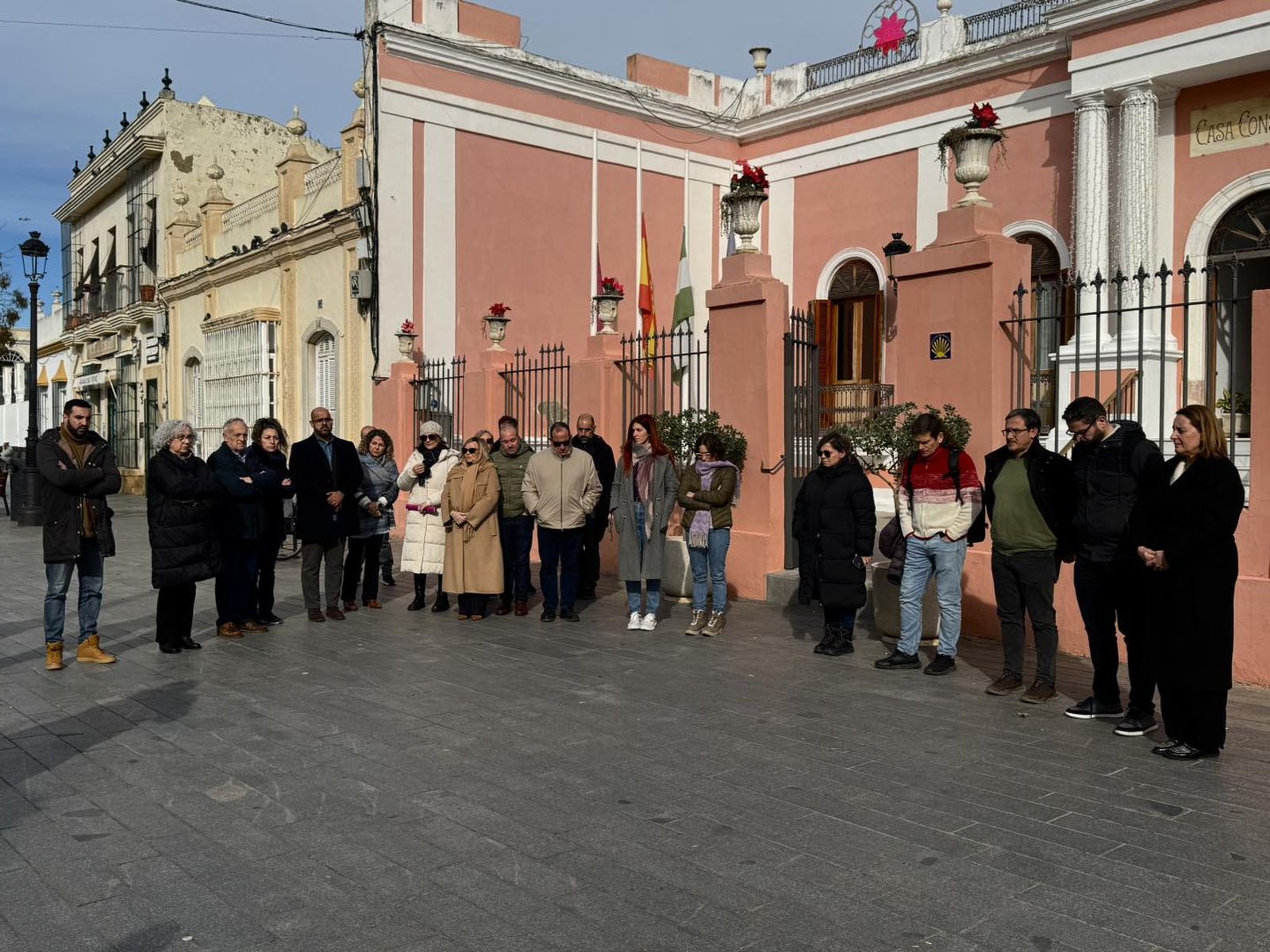 Minuto de silencio en Puerto Real en memoria de las víctimas del trágico accidente ferroviario