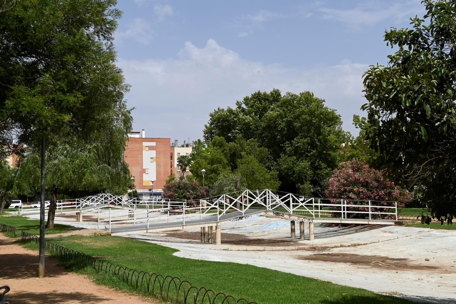 Estado actual del lago del los Jardines de la Escritora Elena Fortún