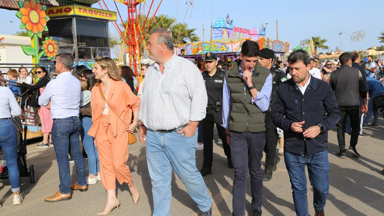 Miembros de la corporación municipal comprobaron in situ el desarrollo de la jornada inaugural de San Marcos.