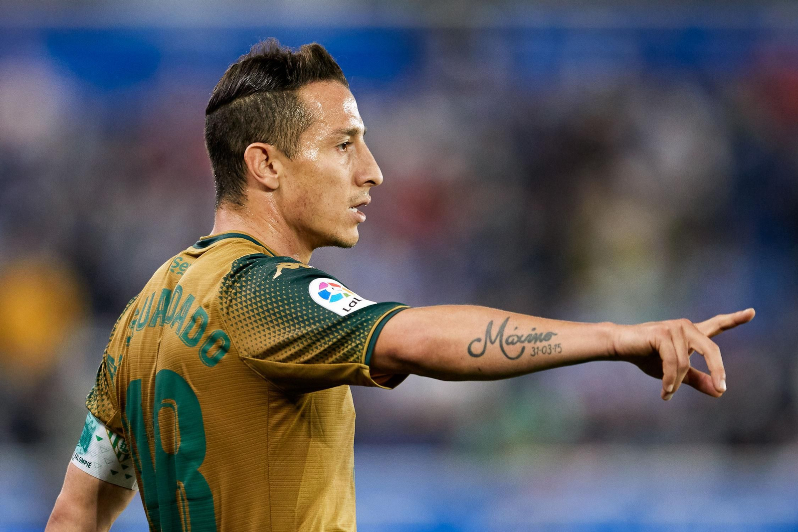 Guardado, en el duelo ante el Alavés.