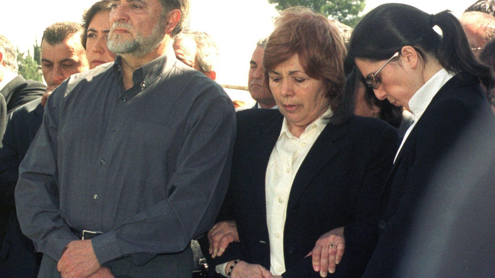 Llegada de los restos de Julio Anguita Parrado a España.
