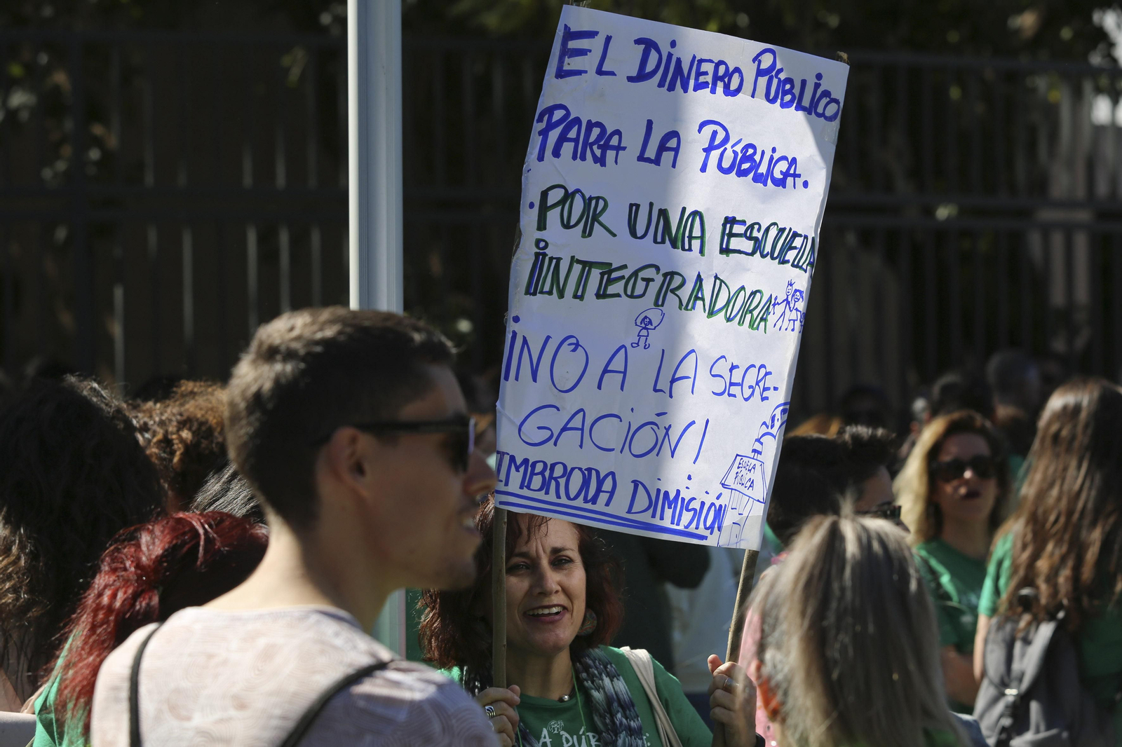 La manifestación por la huelga educativa en Málaga, en fotos