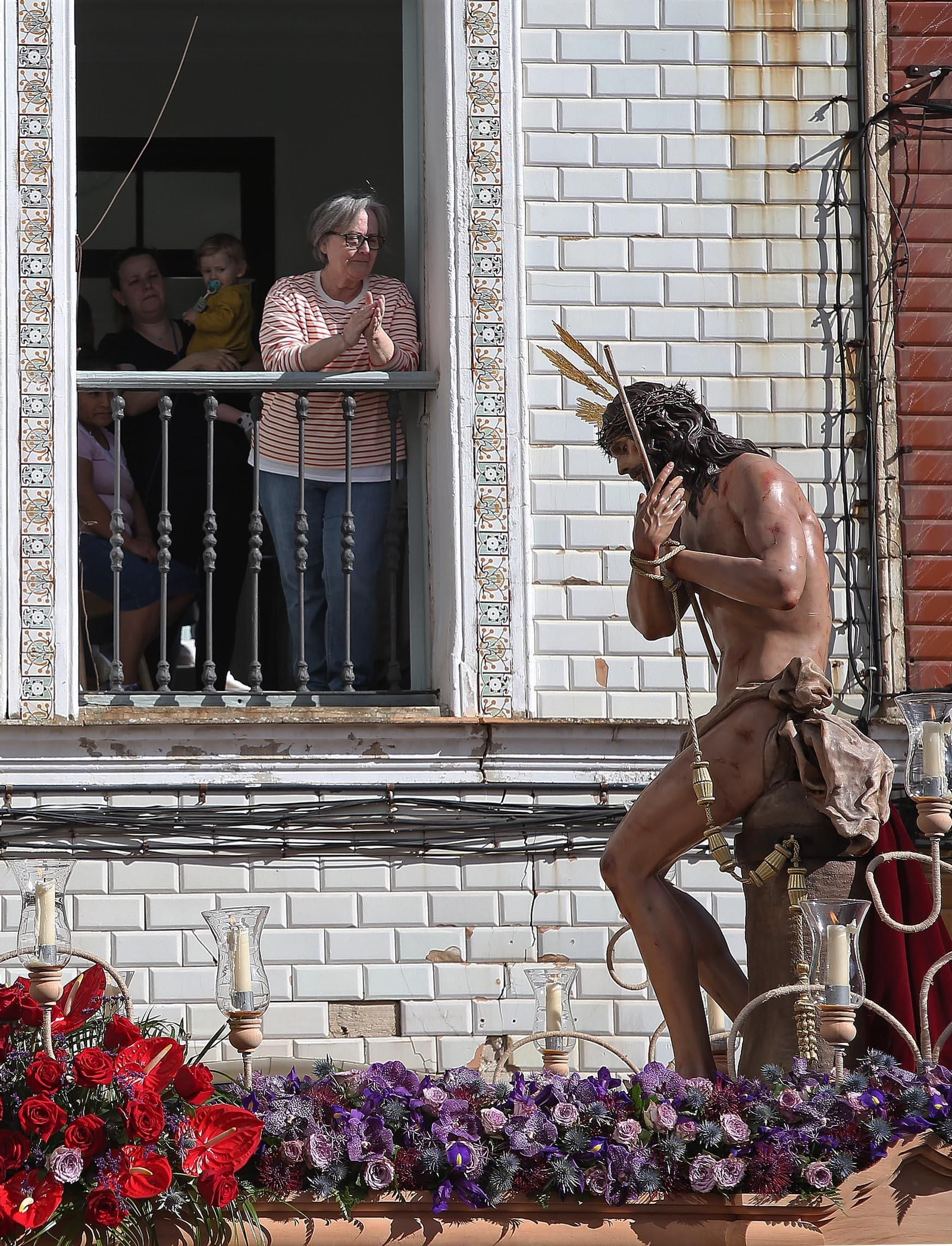 Fotos del Lunes Santo en Algeciras: Coronado de Espinas y La Columna