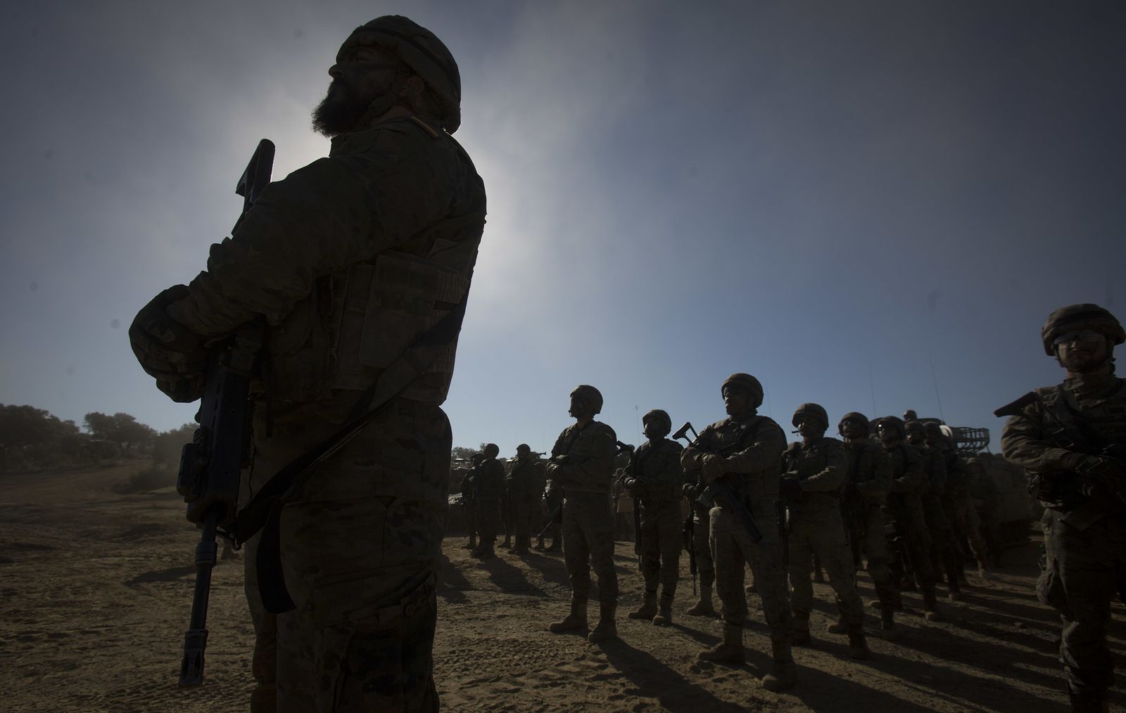 Maniobras del Ejército con destino a Letonia en Cerro Muriano