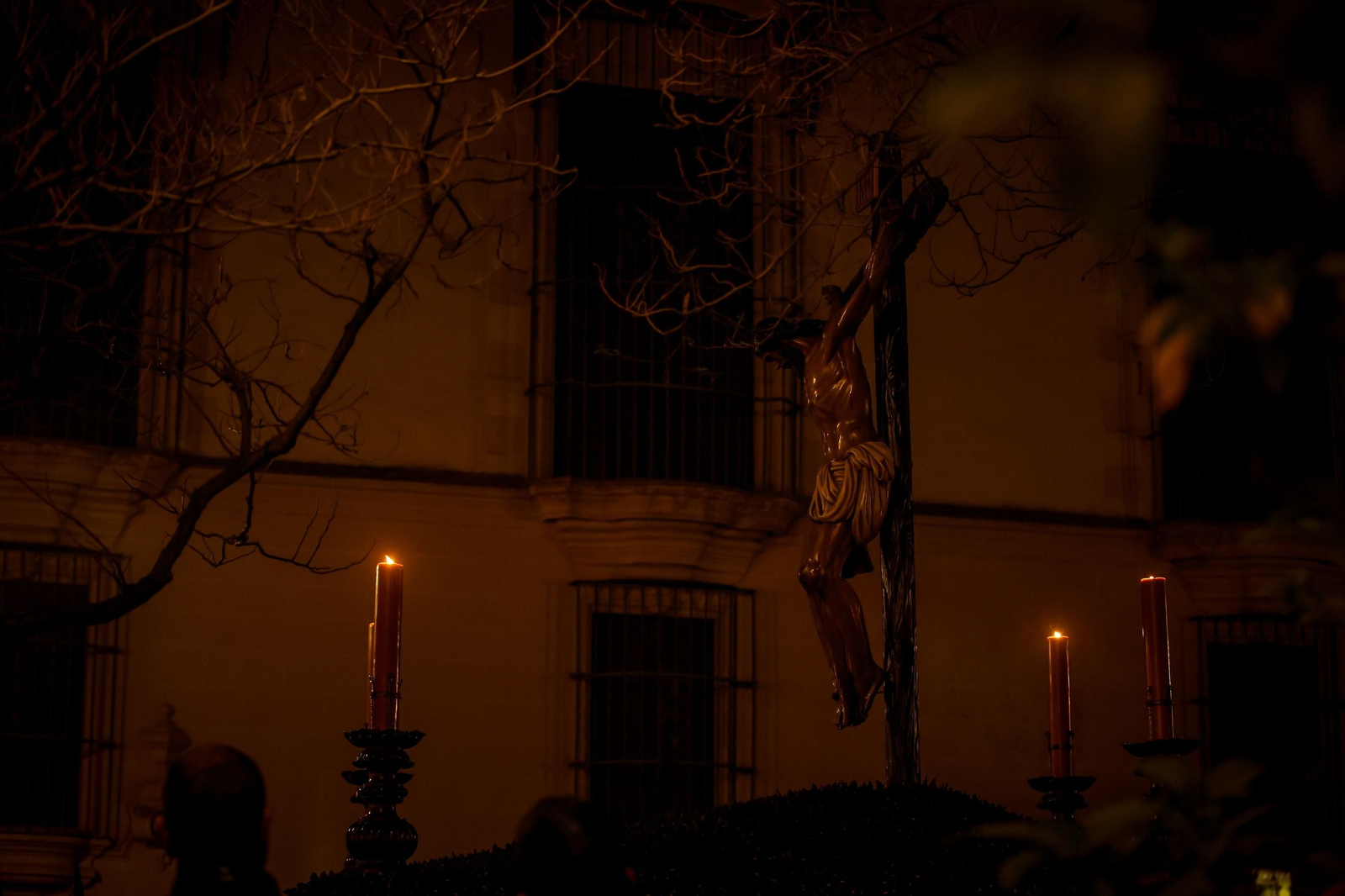 Madrugada del Viernes Santo en Jerez: imágenes de la Noche de Jesús