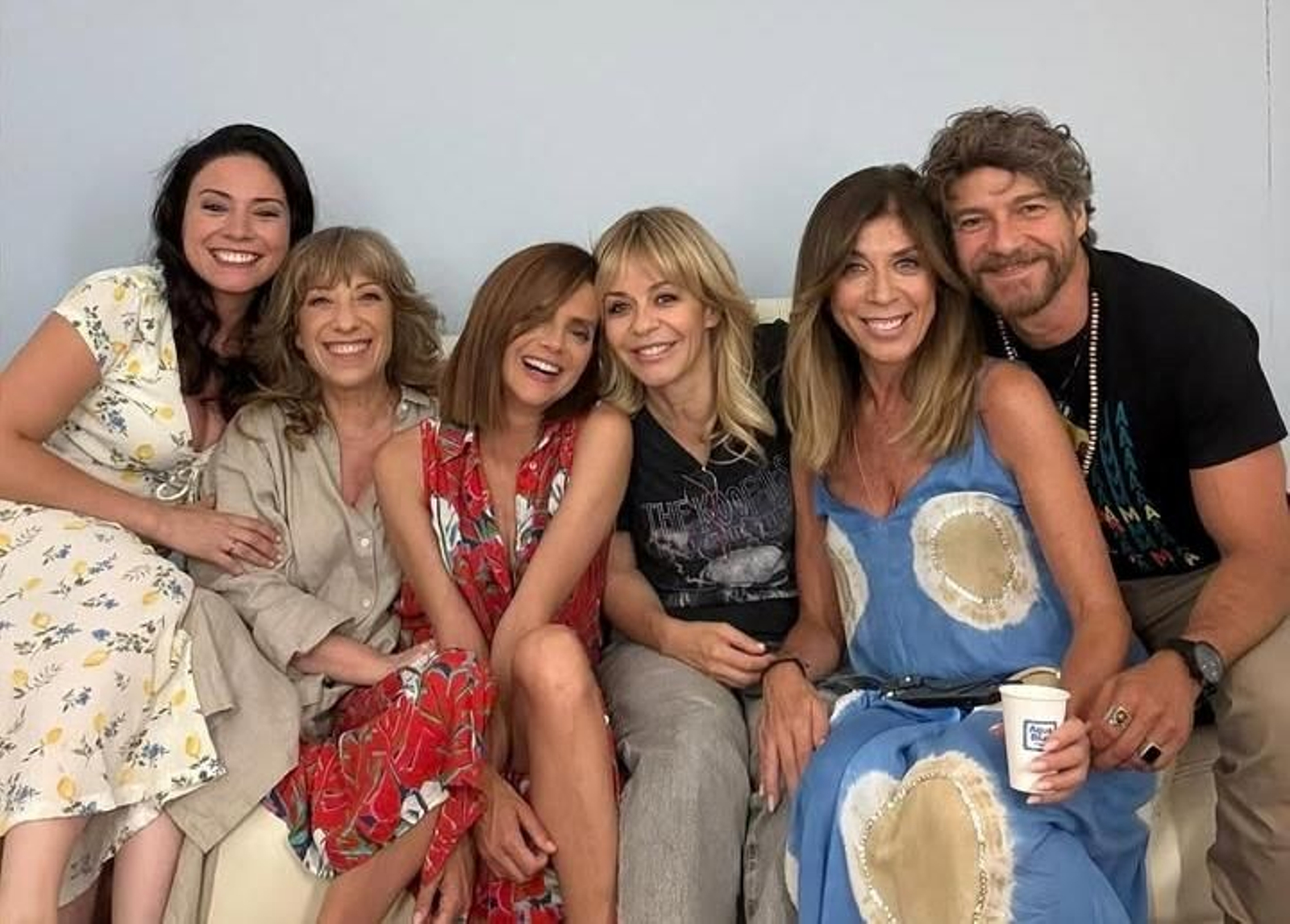 Una de las imágenes que han compartido los actores de la serie del rodaje de la temporada 16.