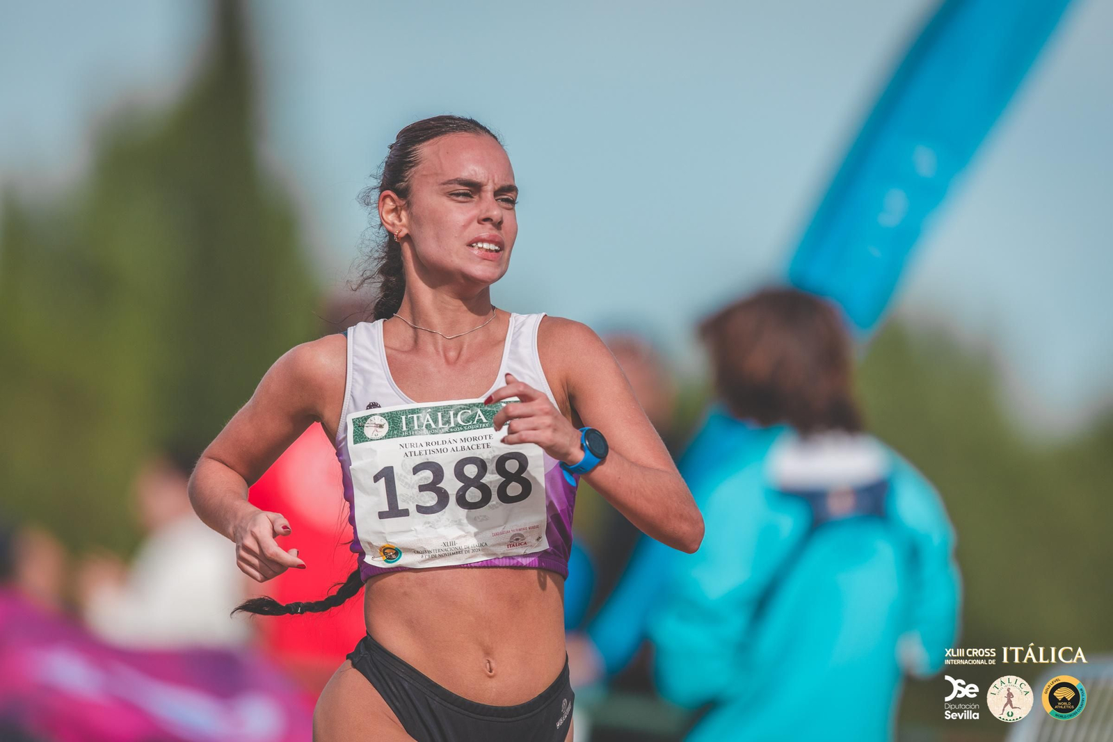 Búscate en las fotos del Cross de Itálica 2025 | 1