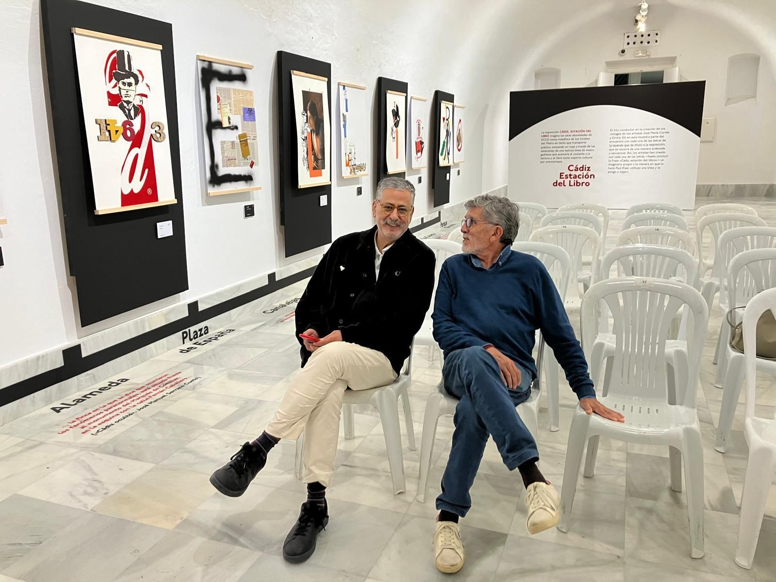 Emilio Gil y José María Cortés posan ante su obra en el ECCO