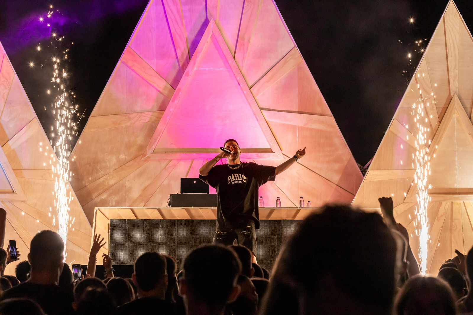 Búscate en el concierto de JC Reyes en San Fernando en el Bahía Sound de San Fernando