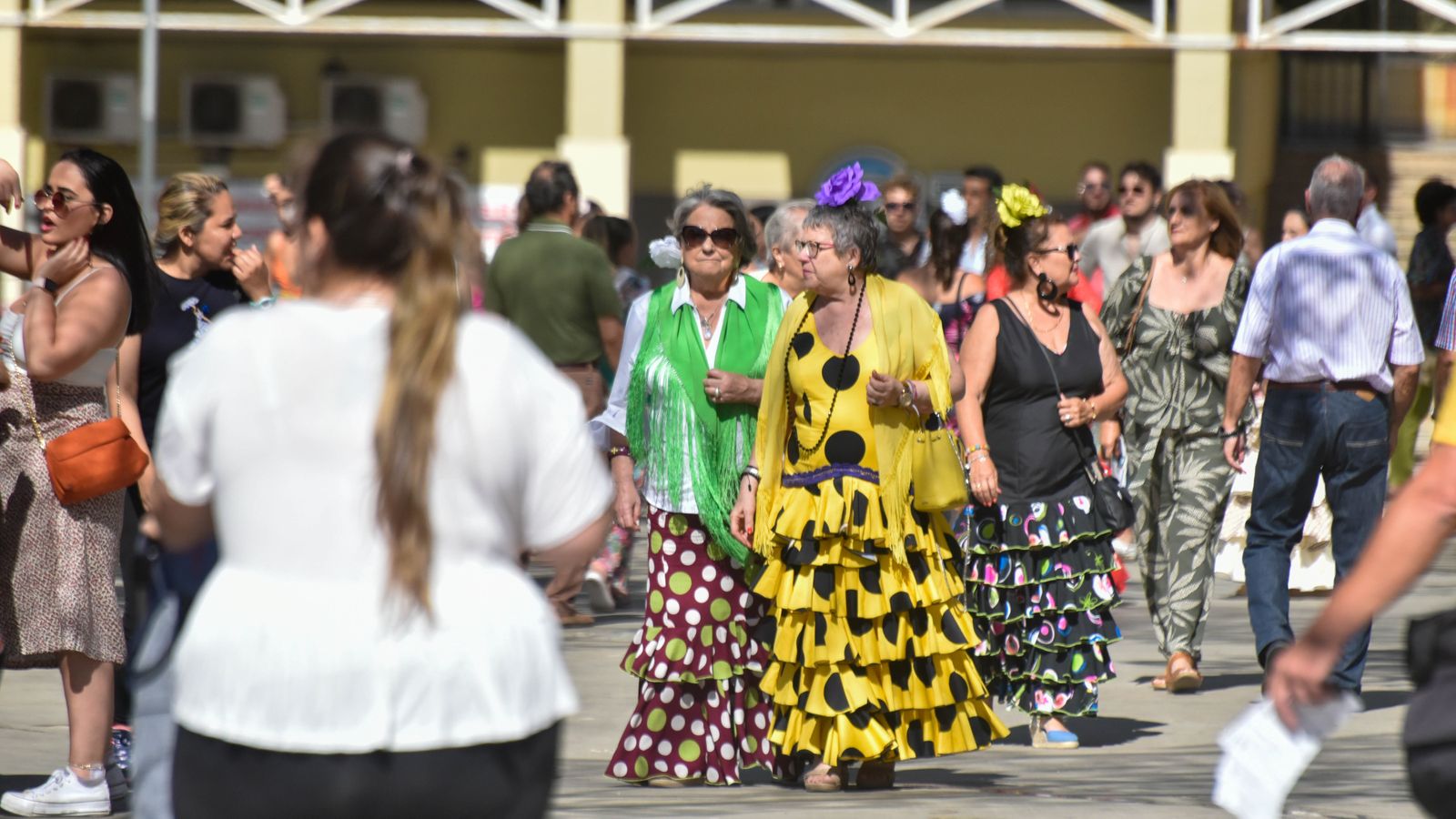 Fotos del miercoles en la Feria Real de Algeciras Dia de la Mujer