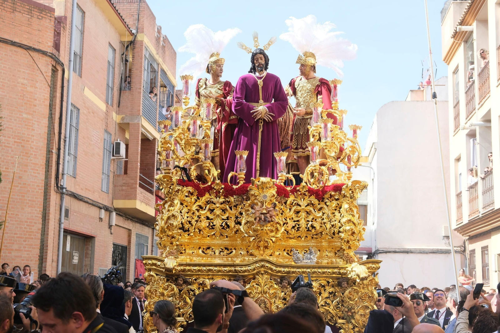 Nuestro Padre Jesús de la Redención en su salida el Lunes Santo de 2023