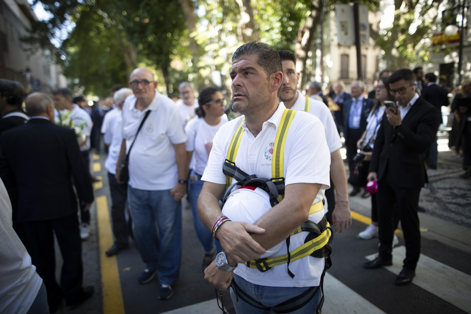 Ofrenda Floral y Solidaria de la Virgen de las Angustias de Granada, Septiembre 2025.jpg