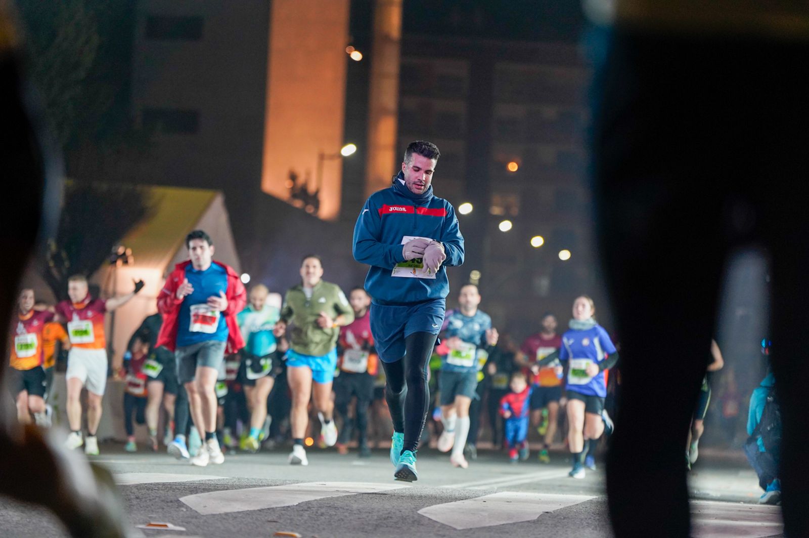 En imágenes: búscate en tu llegada a meta de la Carrera de San Antón 2026 (9)