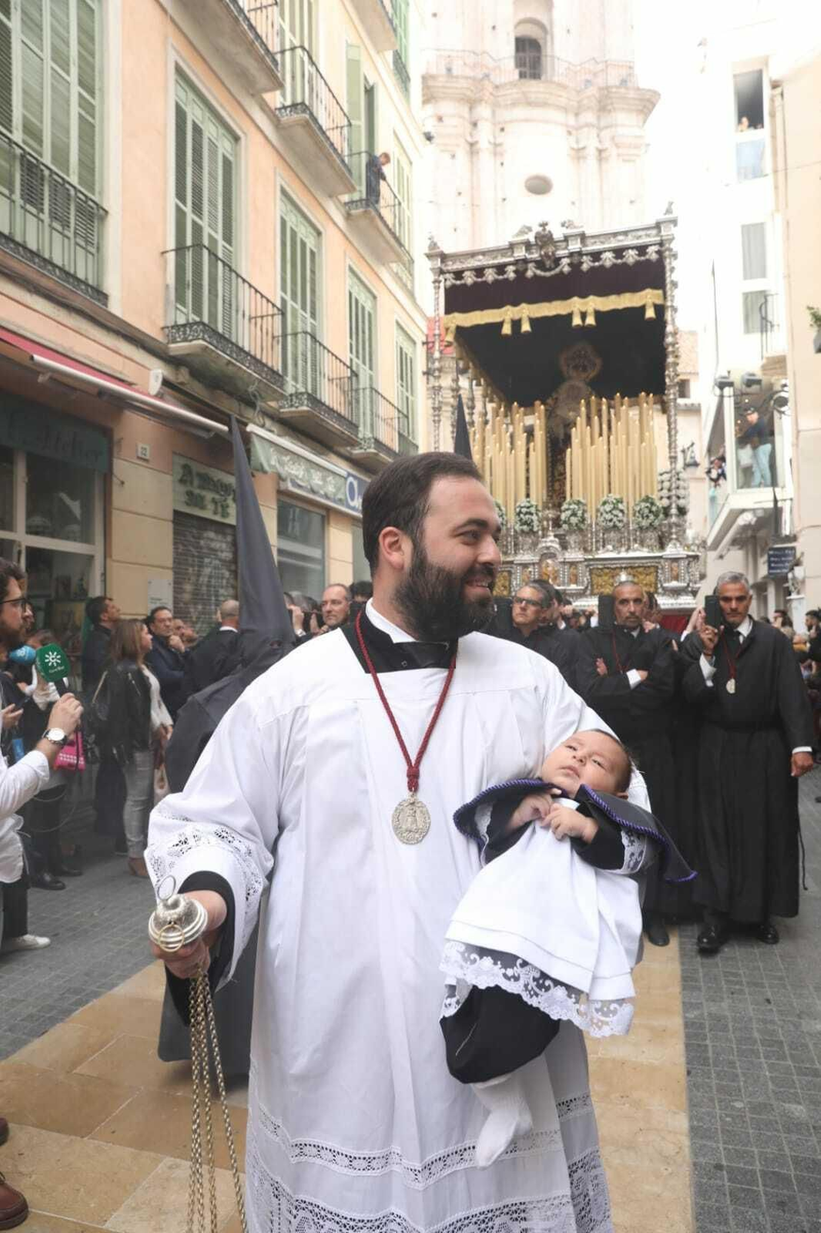 Las fotos de Dolores de San Juan del Viernes Santo en Málaga Las fotos de Dolores de San Juan del Viernes Santo en Málaga