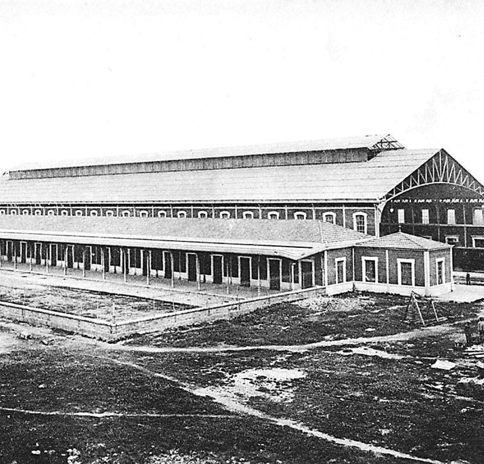 Imágenes inéditas y sorprendentes de la vieja estación de tren de Cádiz