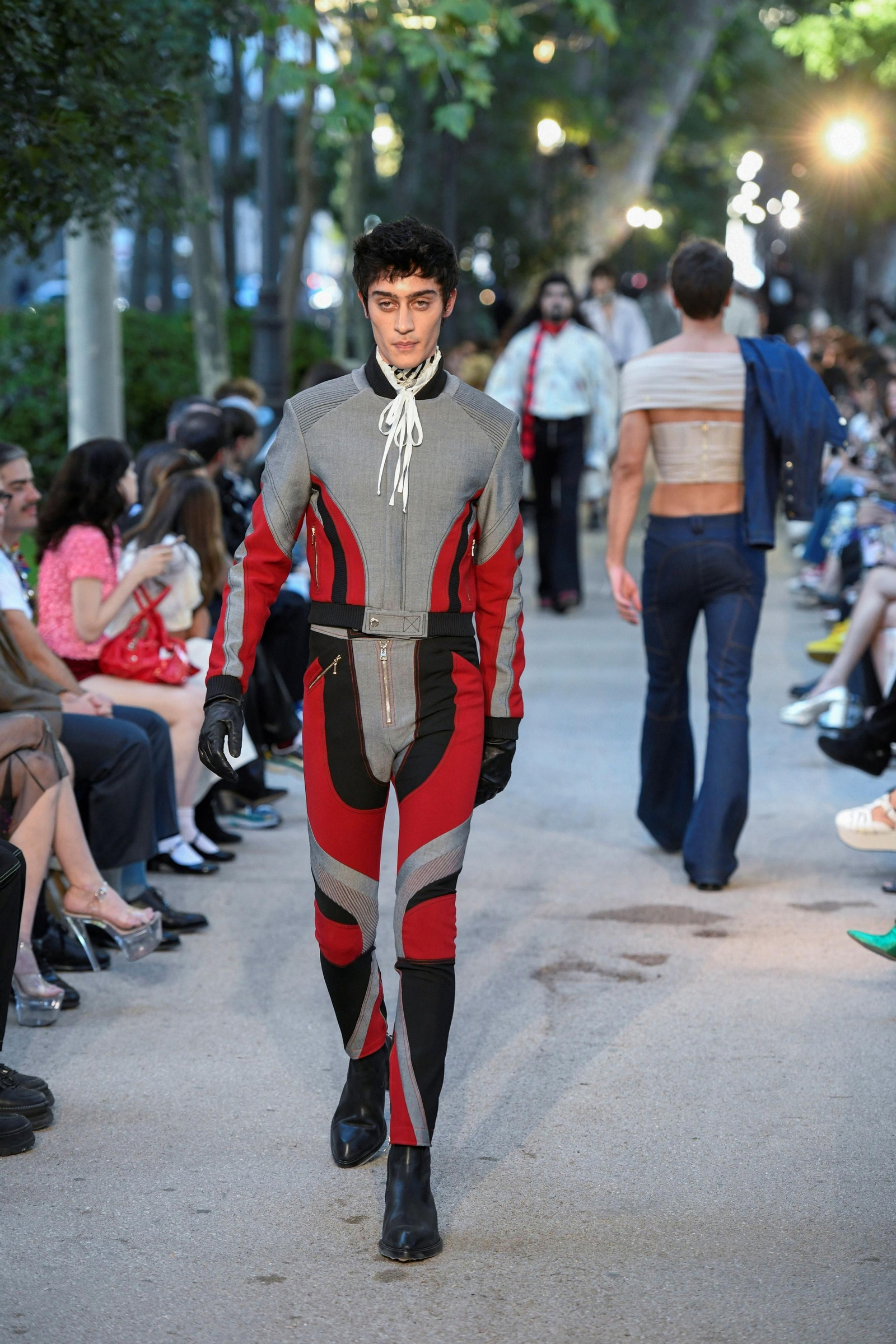 El desfile de Palomo Spain en el Paseo del Prado, en fotografías