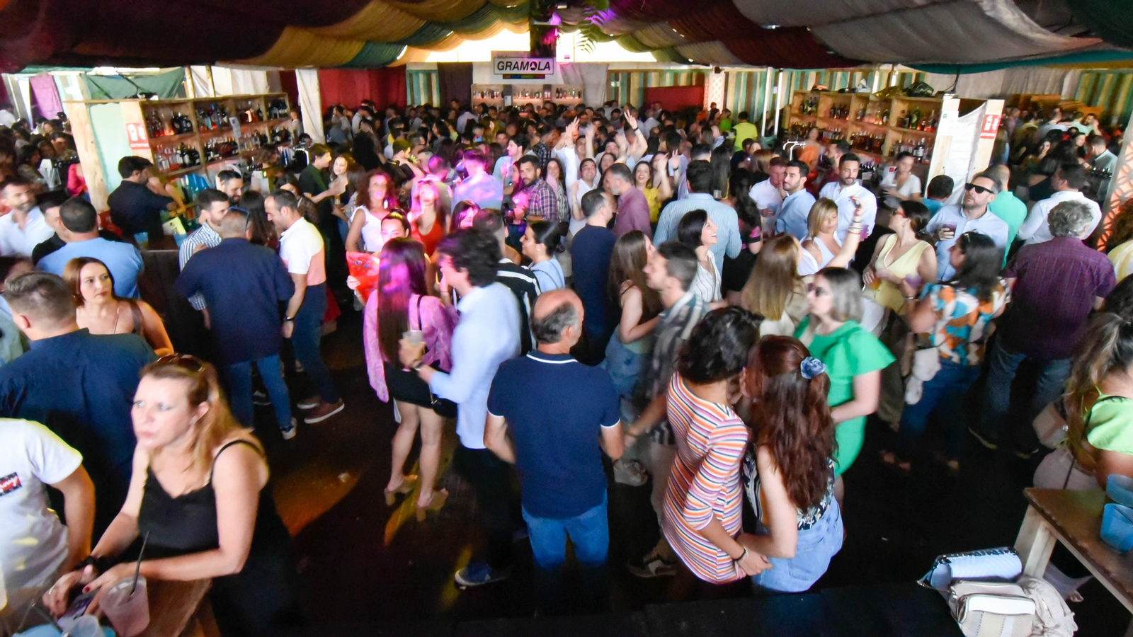 Fotos del viernes en la Feria de Los Barrios