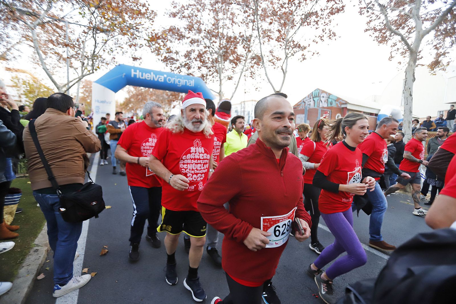 Imágenes de la XIII carrera de San Silvestre en Huelva