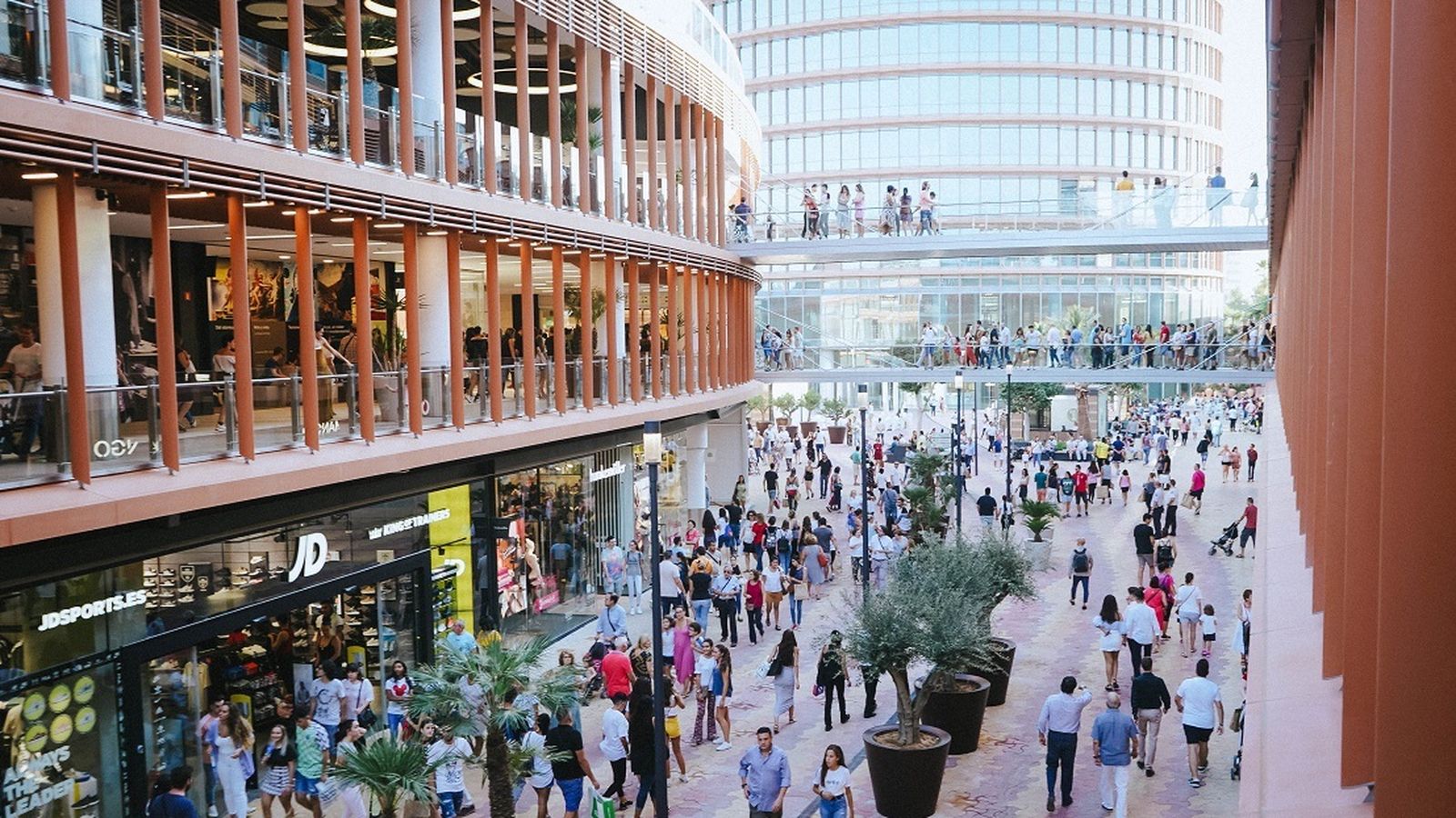 El centro comercial Torre Sevilla también acogerá desfiles de moda.