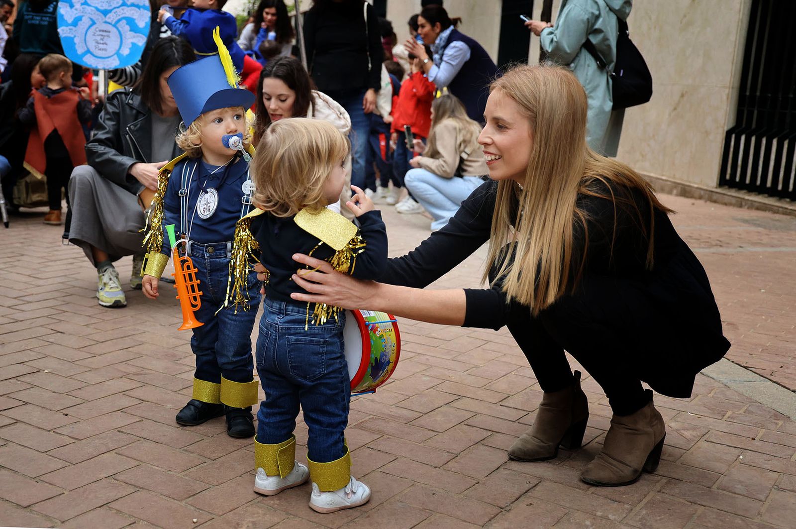 Imágenes de la procesión de la 'Escuela Infantil Mi Pequeño Puerto'