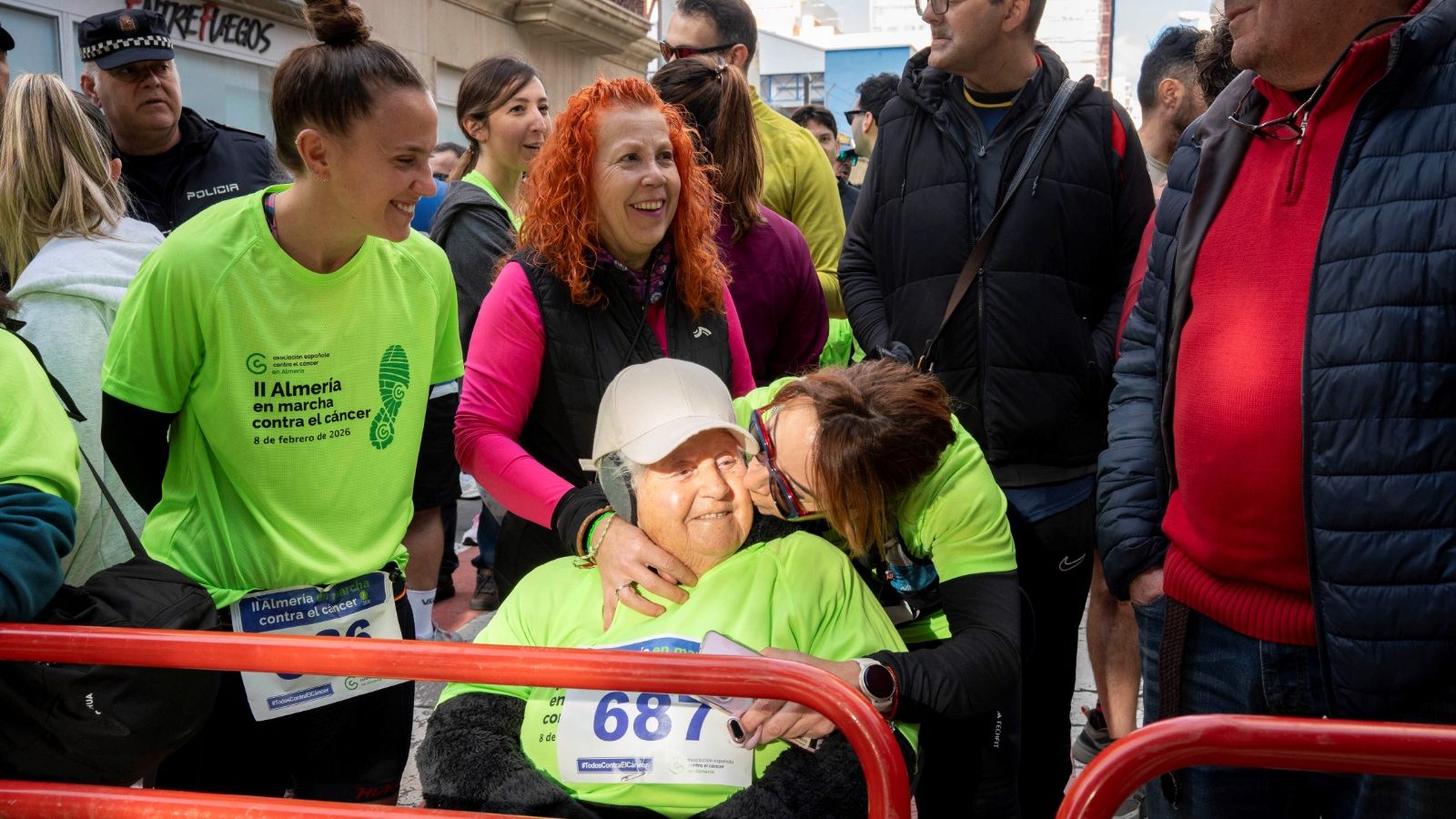 Carmen Ufarte, participó empujada por su terapeuta y se ganó el corazón de todos los corredores por ser un ejemplo de solidaridad, superación y compromiso con los enfermos.