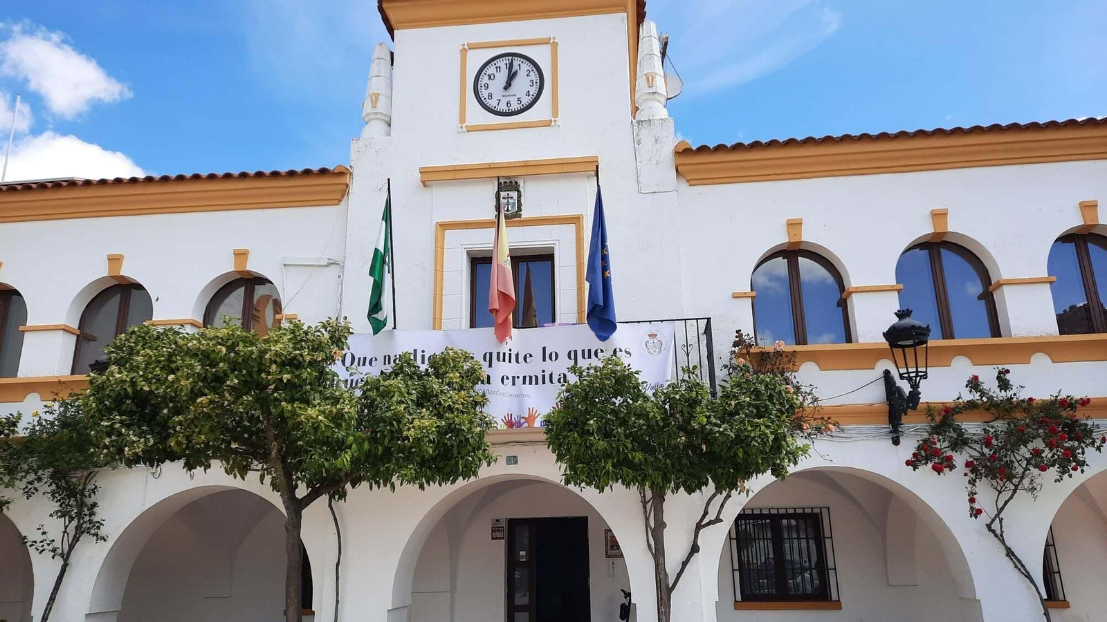 La protesta en Valsequillo contra el cierre del paso a la ermita de la Virgen de Fátima, en imágenes