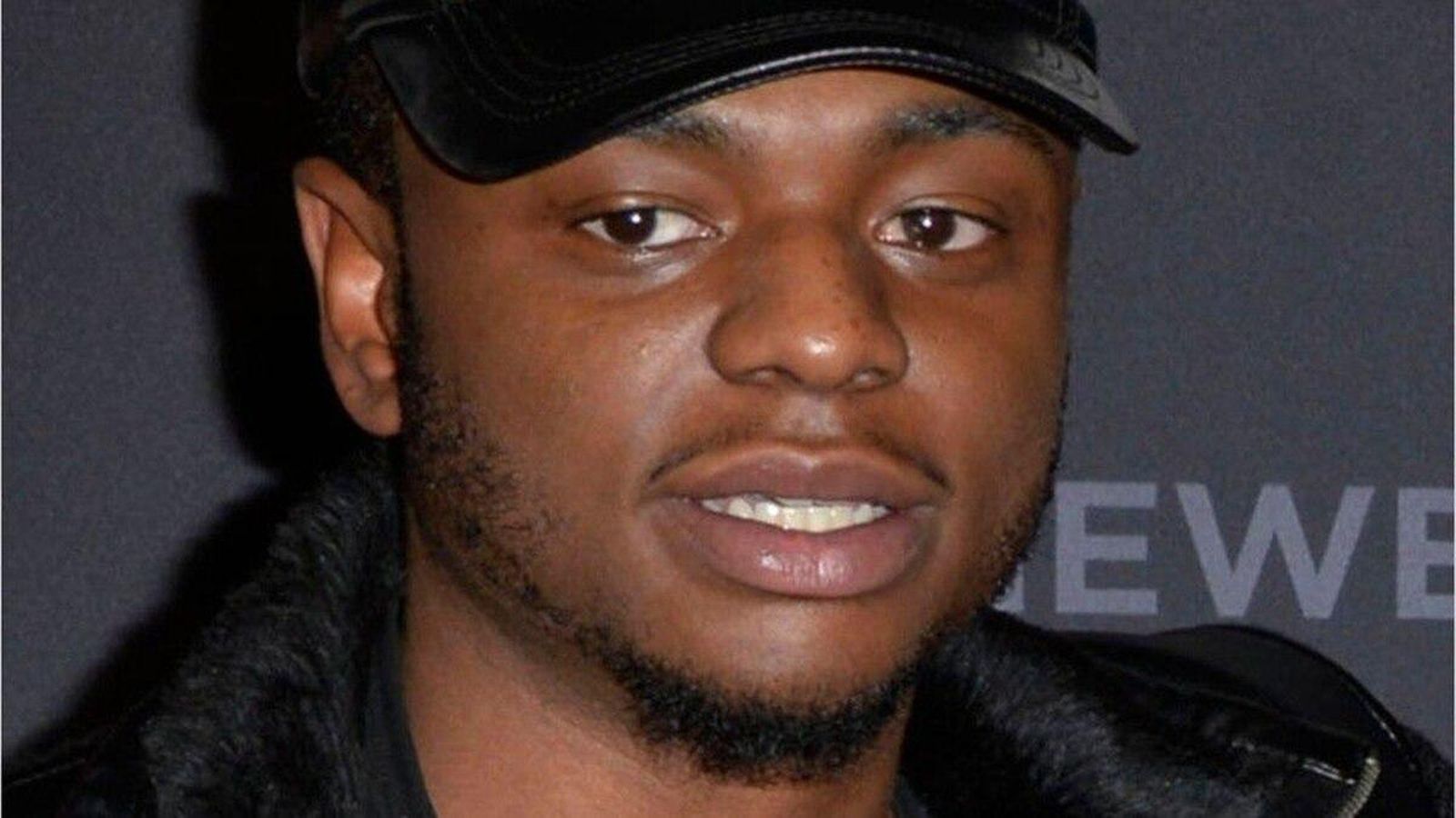 Primer plano de Bobby Brown Jr, de 28 años.