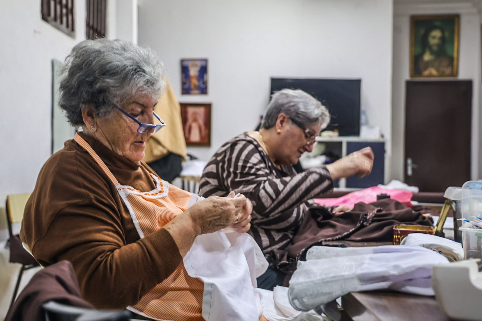Fotografías del alma del taller de costura de la Sentencia