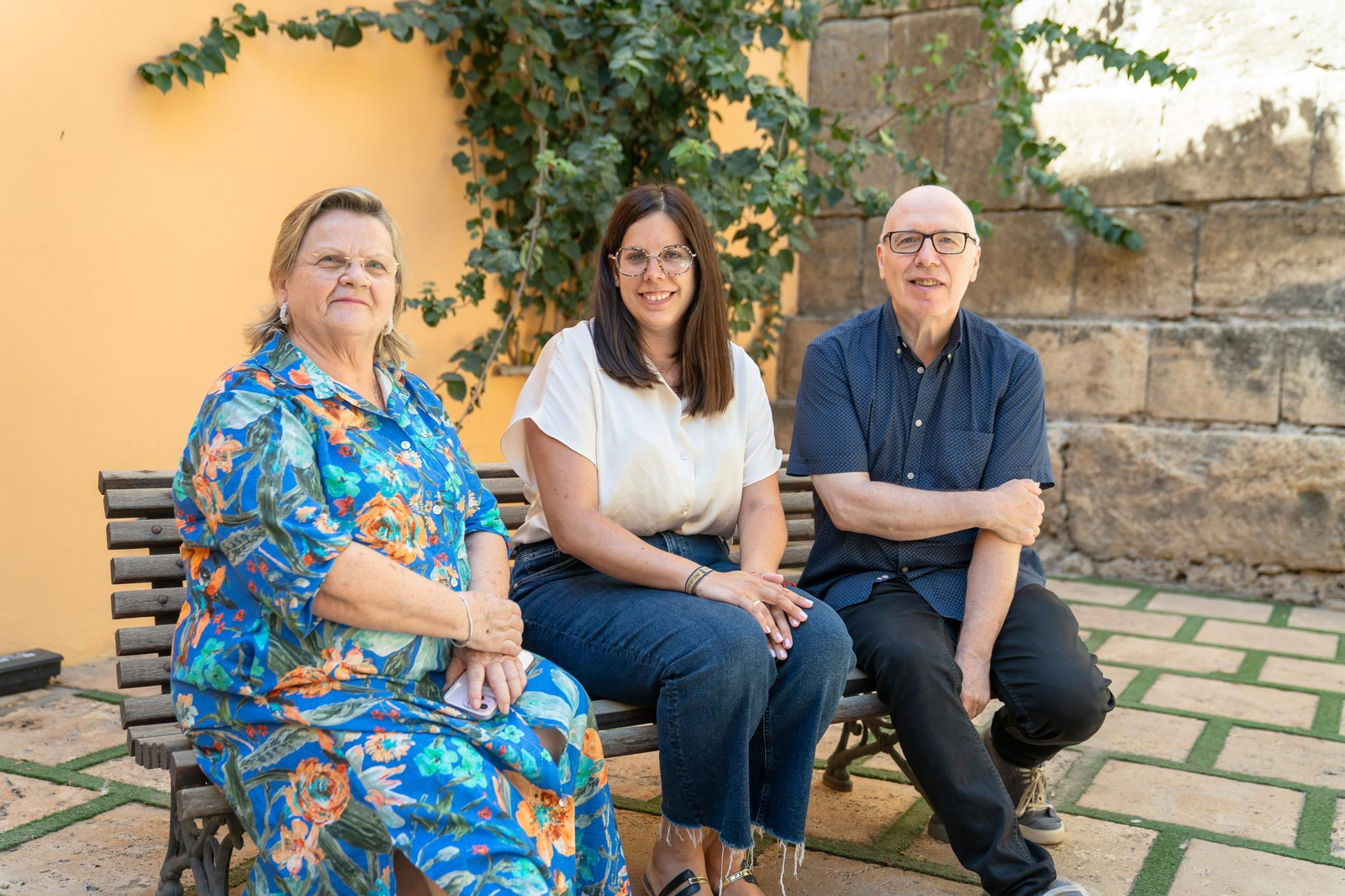 Mercedes Oliver, Almudena Morales y Michael Thomas presentan la iniciativa.
