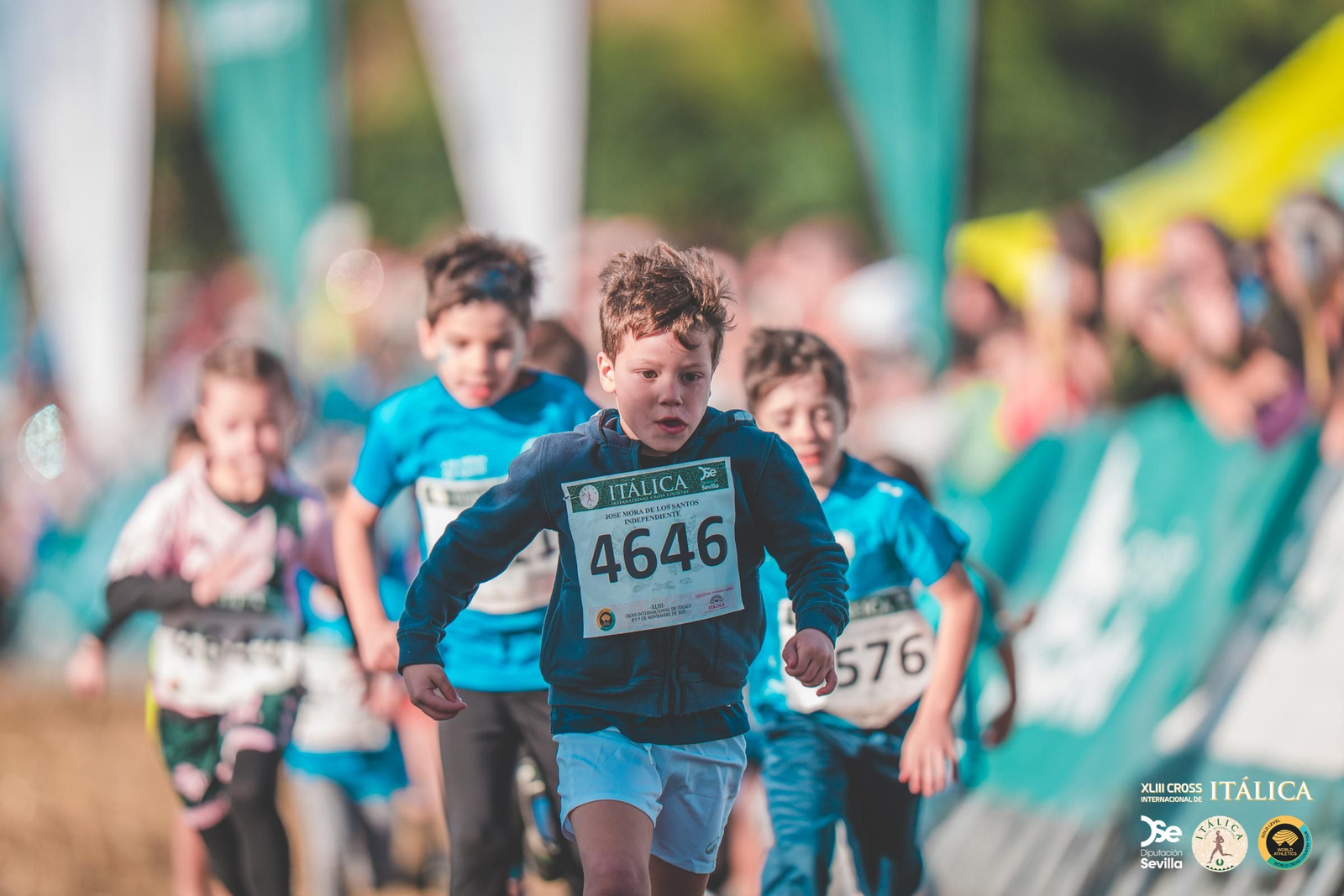 Búscate en las fotos del Cross de Itálica 2025 | 10