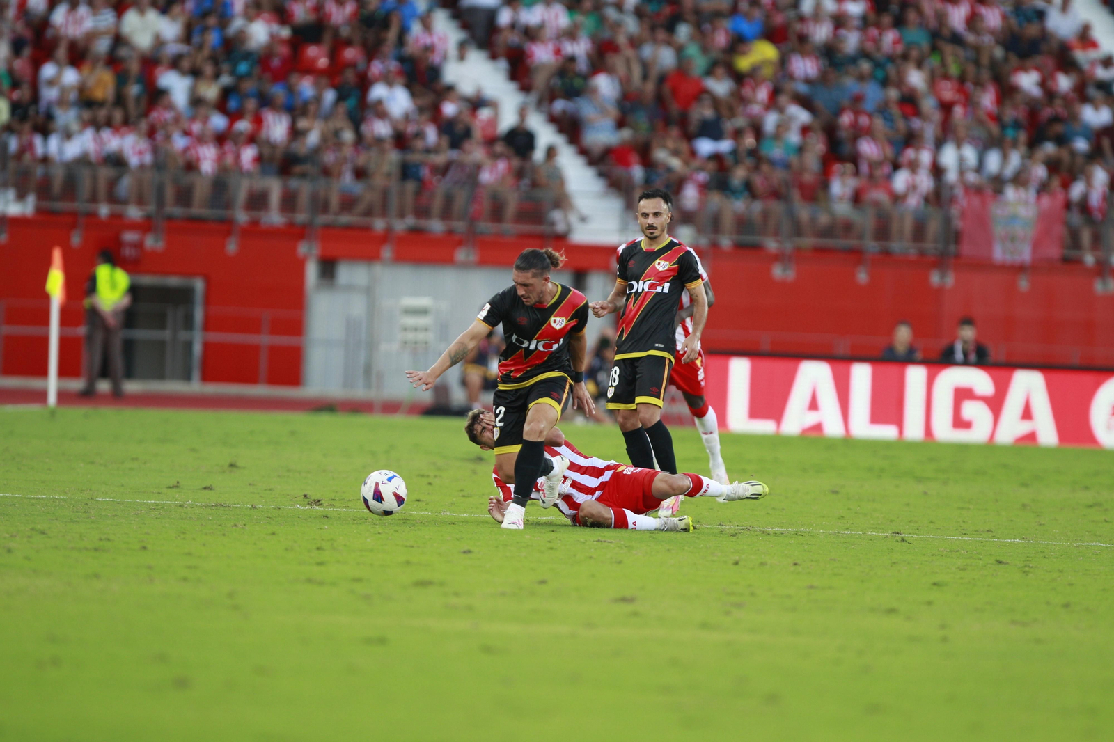 Imágenes del partido U.D. Almería-Rayo Vallecano