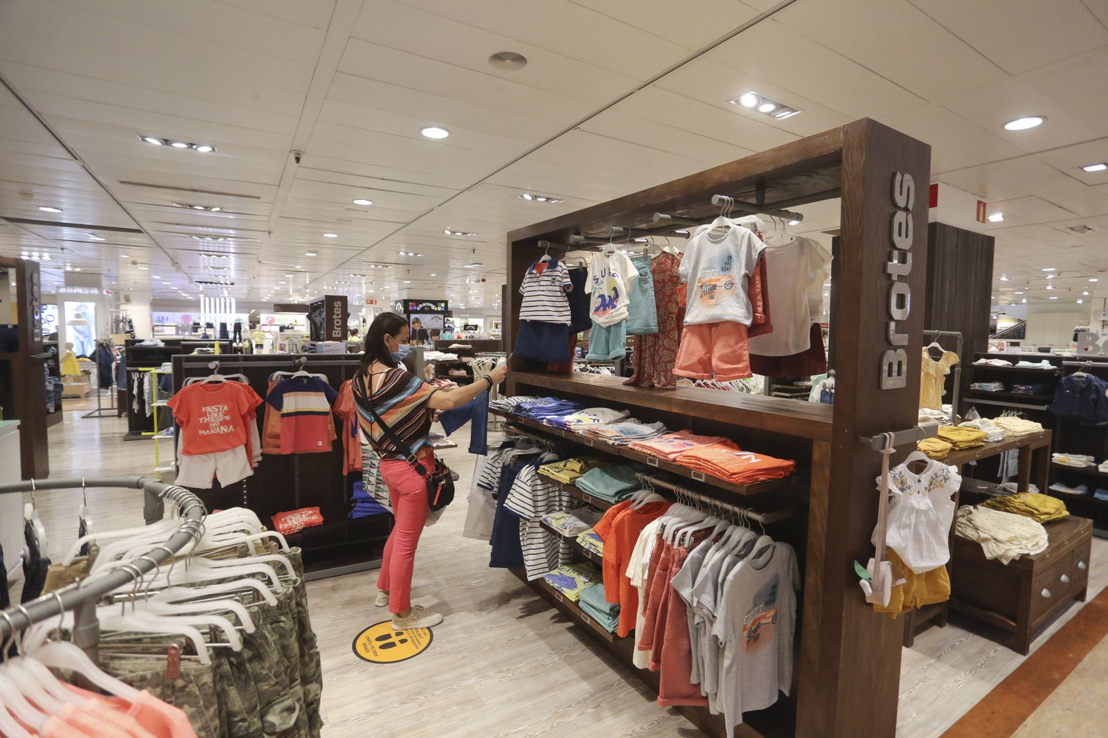 Las fotos de los centros comerciales de Málaga abiertos, en la fase 2 de la desescalada