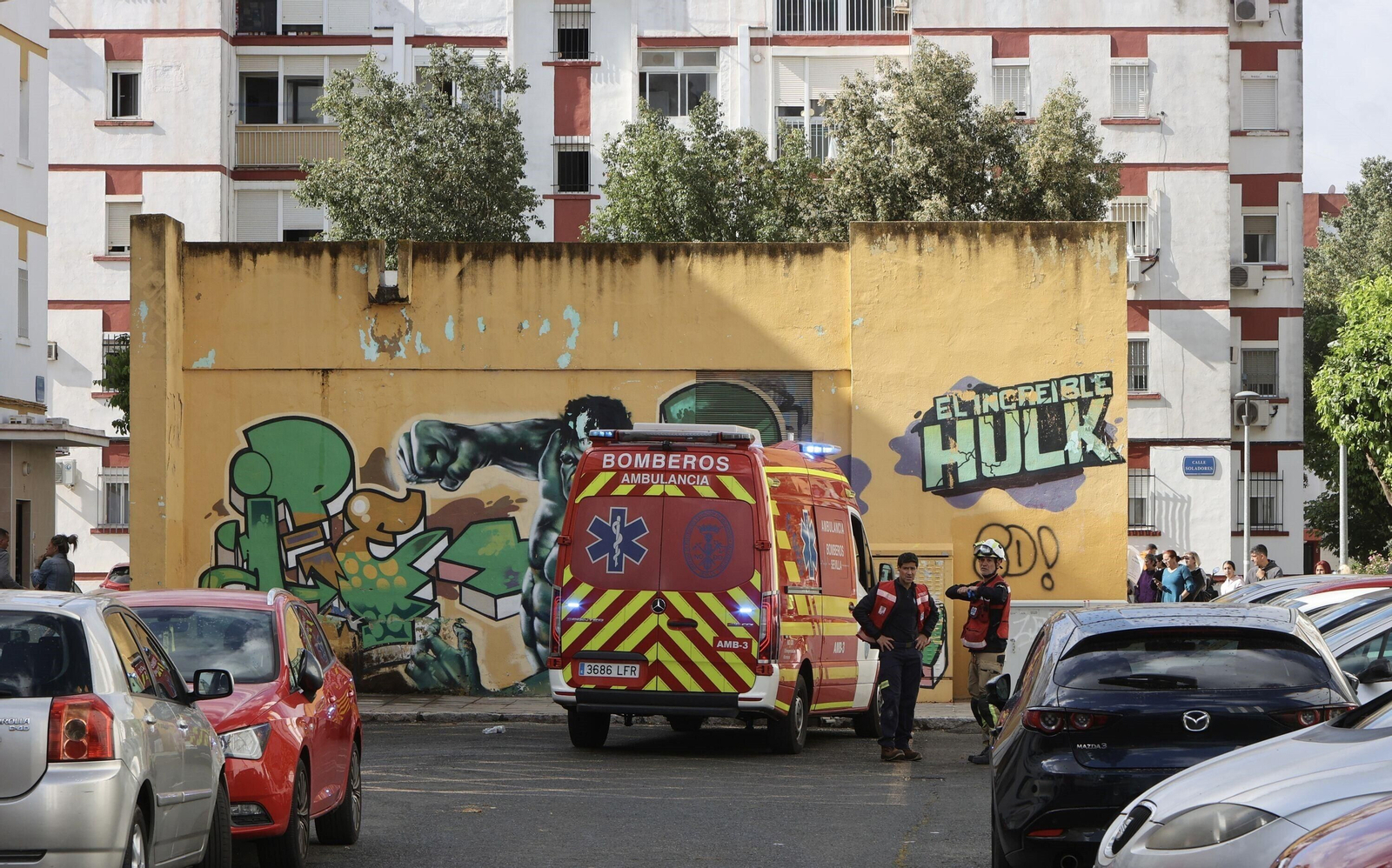 Fotogalería del incendio en Pino Montano que se ha saldado con cuatro heridos graves en Sevilla