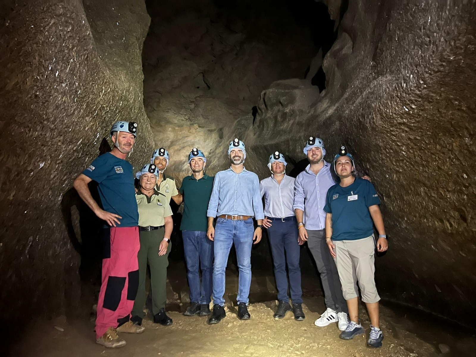 Fernández-Pacheco durante su visita a los Karst en Yesos de Sorbas.