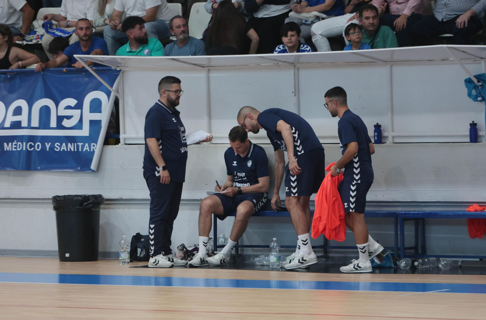 Imágenes del partido de Fútbol Sala entre el Xerez Toyota-Avanza Jaén en el polideportivo Ruiz-Mateos de Jerez