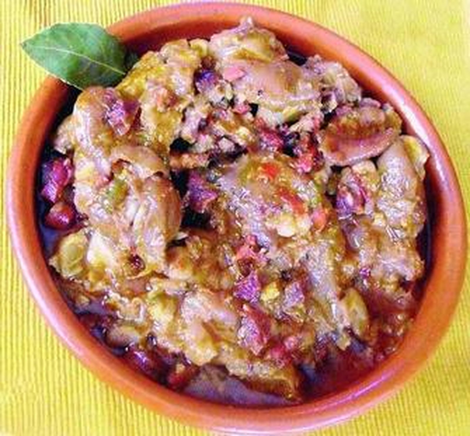 Manitas de cerdo con pulpo y gambas