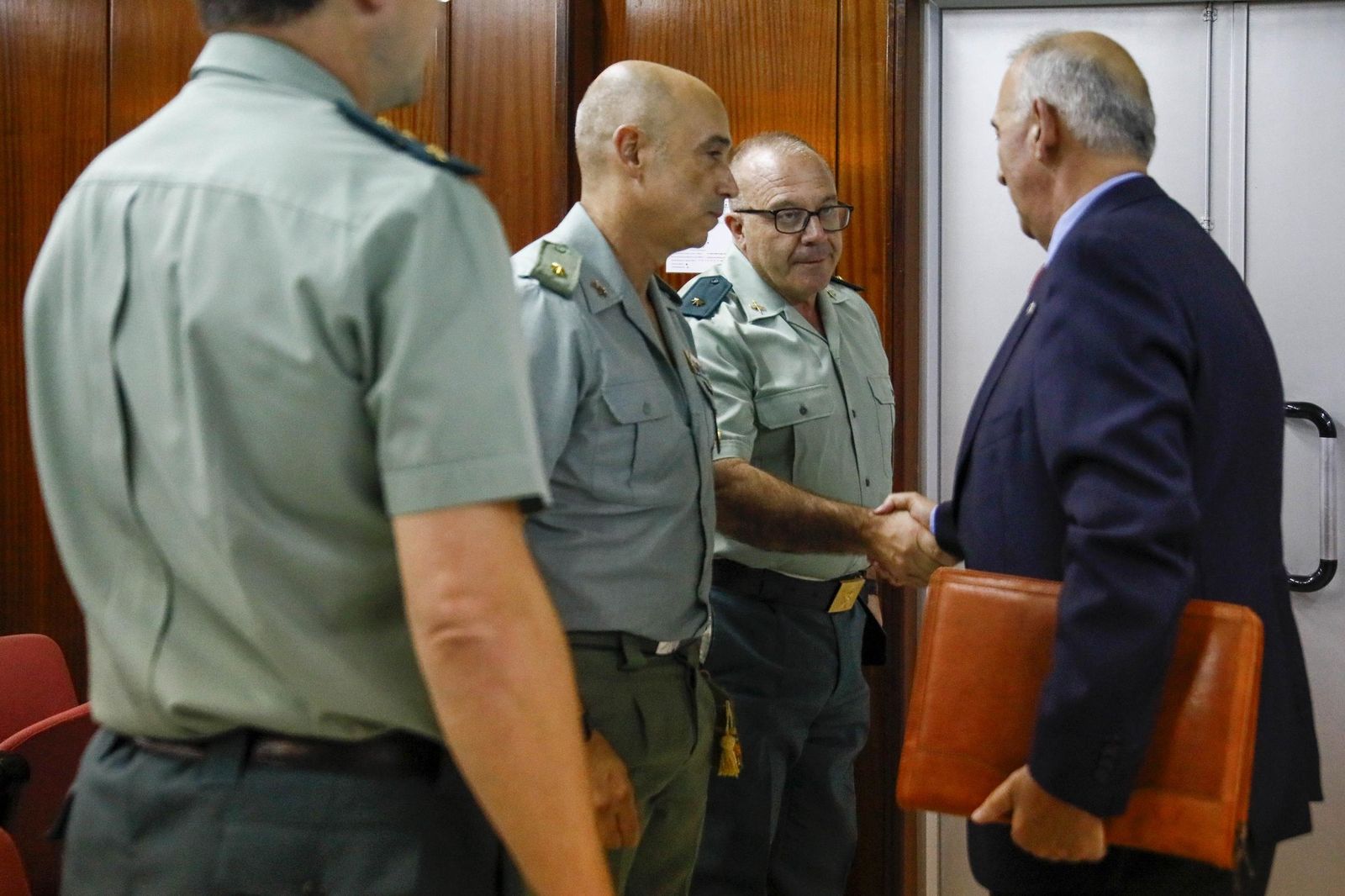 Las imágenes de la charla de Jesús Narciso Núñez Calvo sobre 'La creación de la Guardia Civil como nuevo modelo de seguridad pública' en Almería