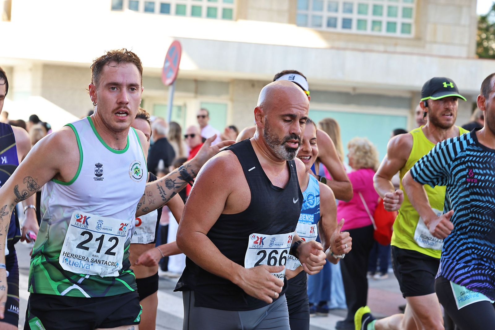 Las mejores imágenes de la carrera 21K Ciudad de Huelva