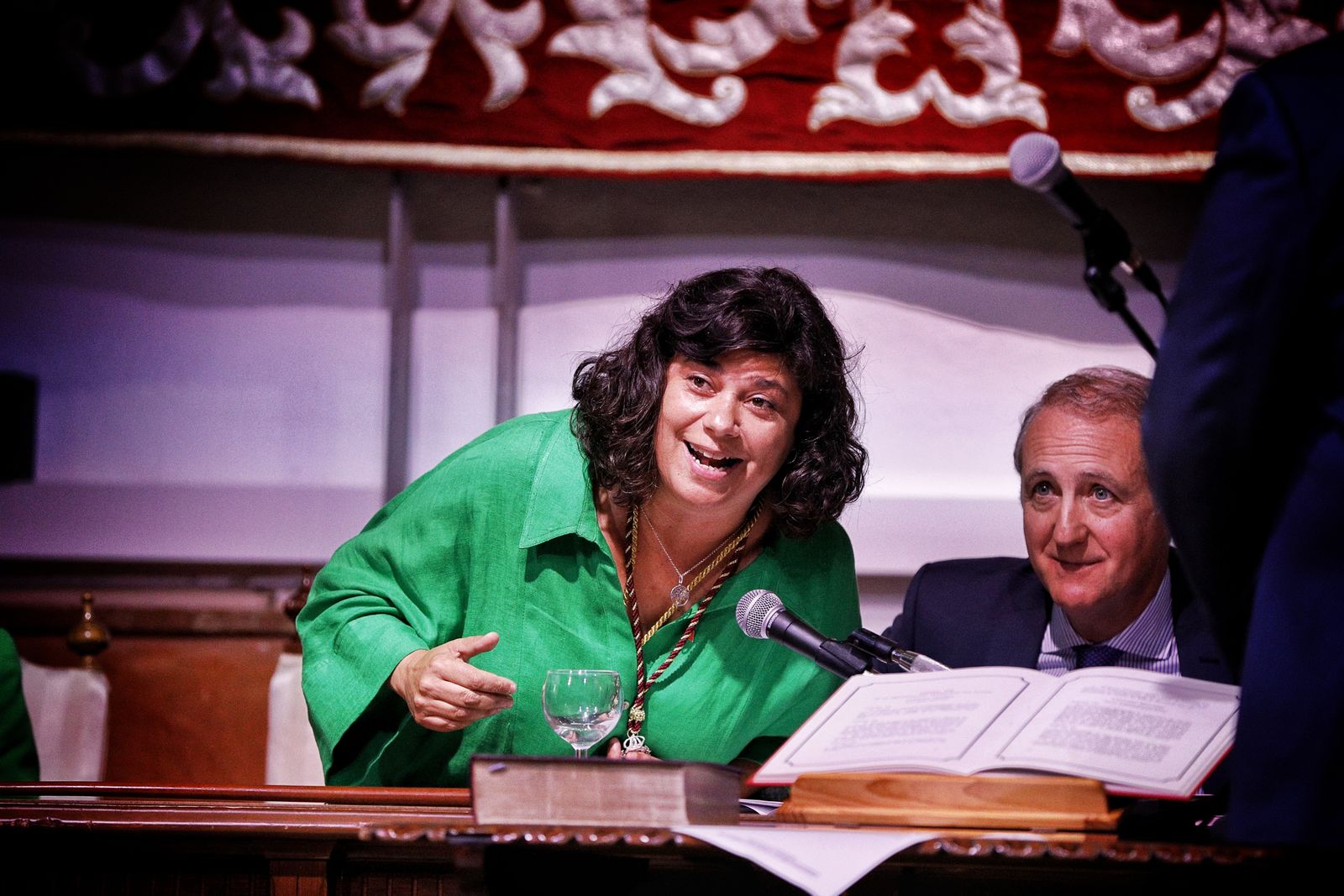 Las imágenes de la investidura de Carmen Álvarez como alcaldesa de Sanlúcar