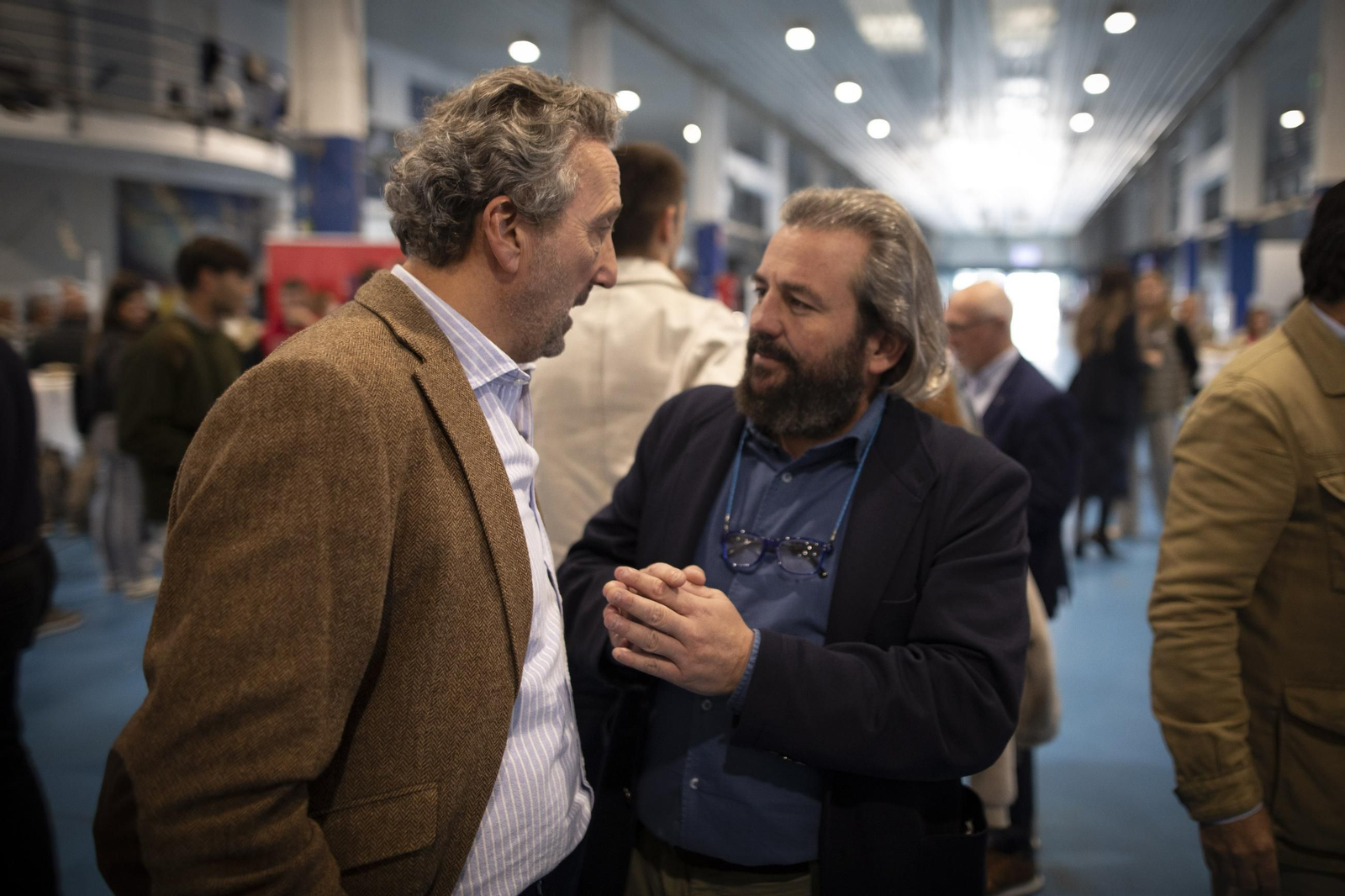 Venir, ver y comprar: las imágenes del ronqueo del atún en Granada