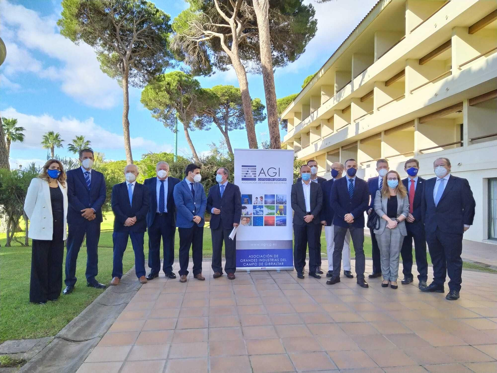 Representantes de las industrias de la AGI y la Junta en la presentación de la Memoria 2020 Representantes de las industrias de la AGI y la Junta en la presentación de la Memoria 2020