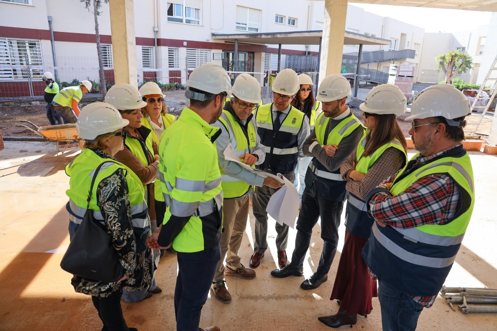 Visita a las obras del nuevo centro de día en El Ejido.