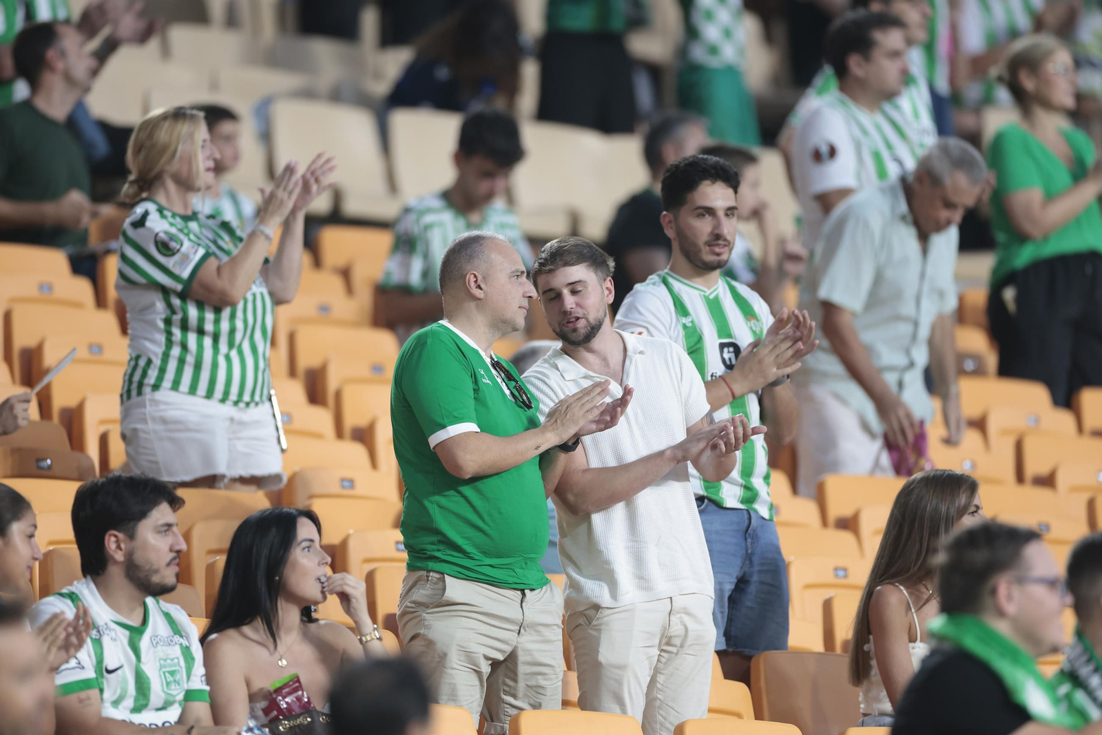 Búscate en las fotos del Betis - Real Sociedad